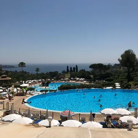 Διαμέρισμα Roches D'azur *